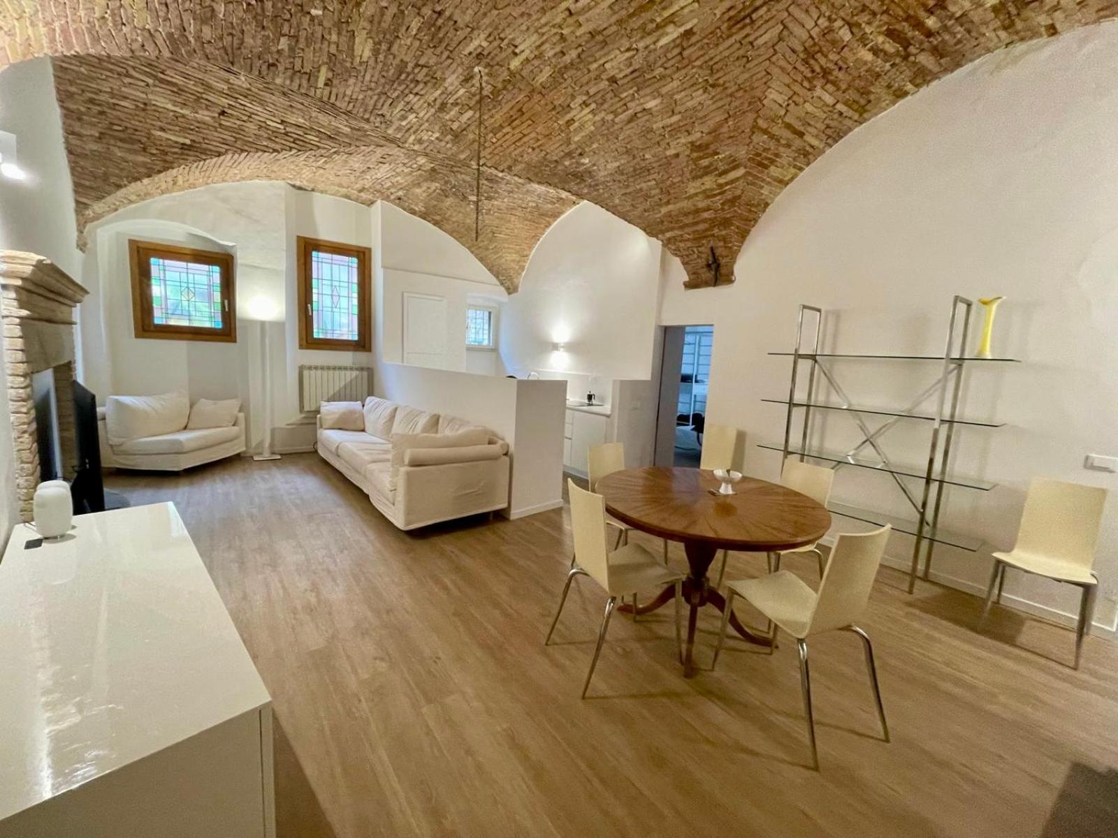 Apartamento Le Volte Di Via Portica Asís Exterior foto