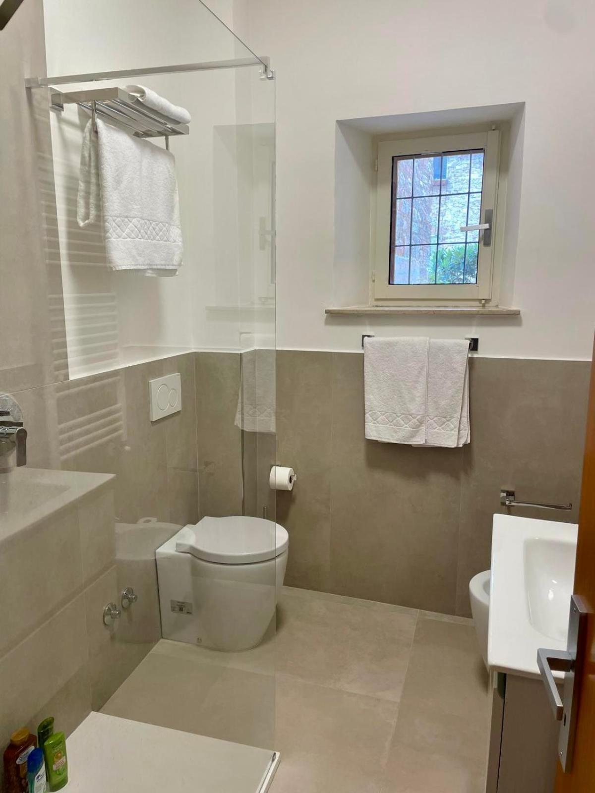 Apartamento Le Volte Di Via Portica Asís Exterior foto